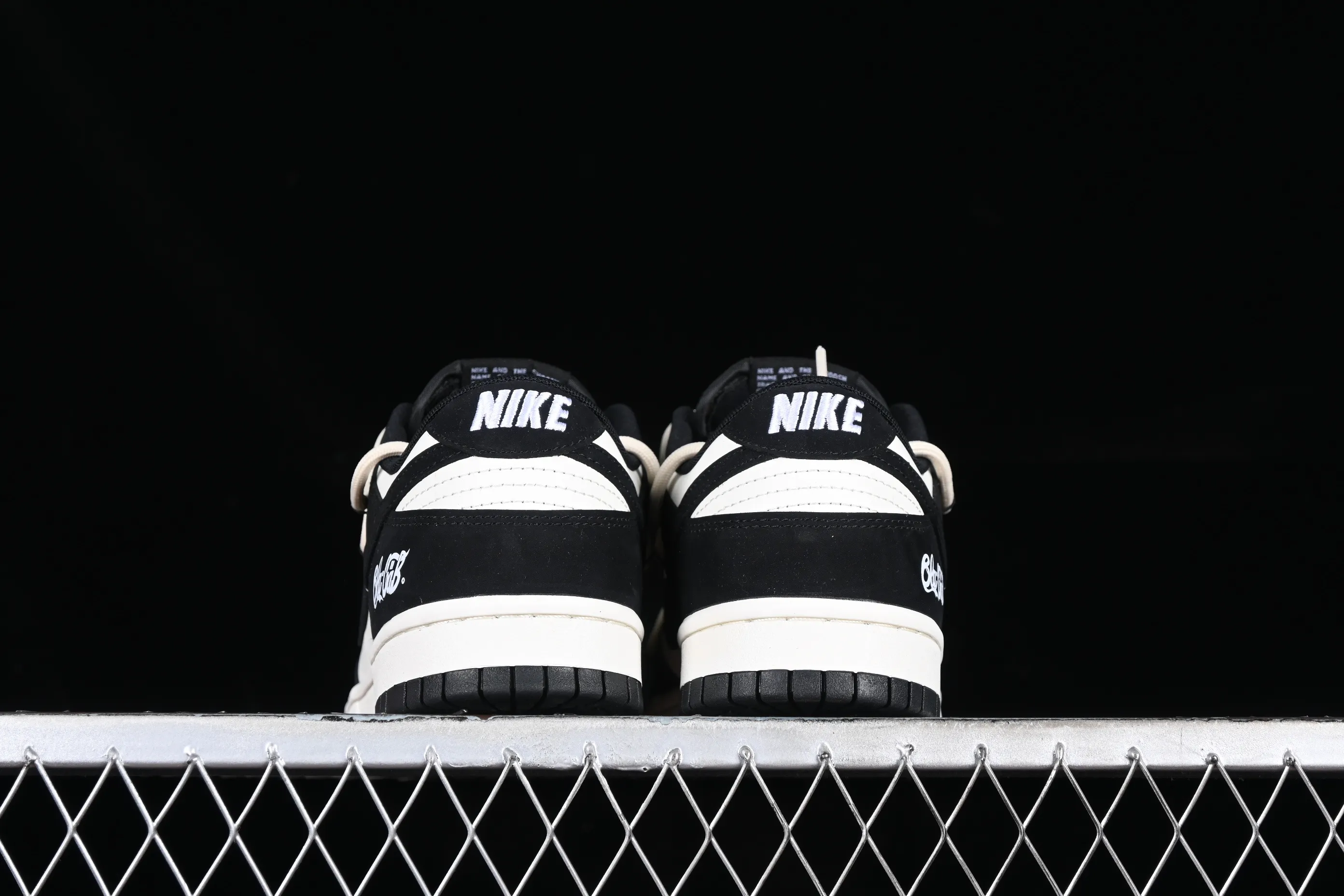 All Categories Nk SB Dunk Series Nk SB Dunk Low Low-top sneakers Nk Dunk Low Cocoa Bean BBL Mocha High Street Outdoor Coffee Dye SB Strap Low-top Casual Shoes DD1391-100